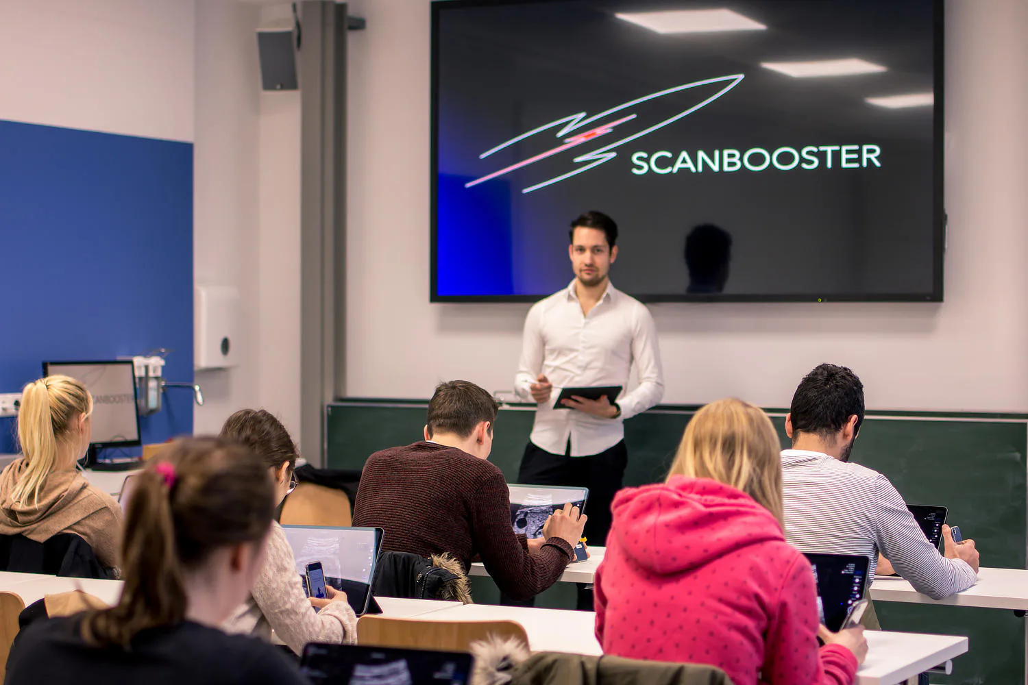 Scanbooster app in a university ultrasound course